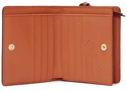 LOEWE x Howls Dompet Zip Kompak Kulit Anak Sapi Klasik Rust Order LOEWE x Howls Dompet Zip Kompak Kulit Anak Sapi Klasik Rust