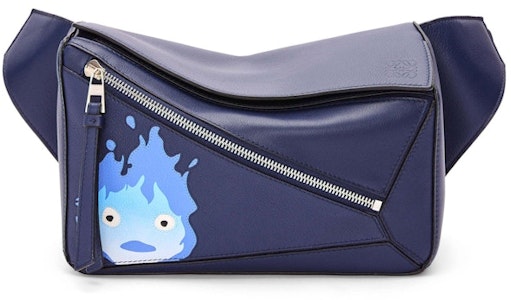 LOEWE x 龍貓 卡西法小型小牛皮腰包,海軍藍配色。 Buy LOEWE x 龍貓 卡西法小型小牛皮腰包,海軍藍配色。