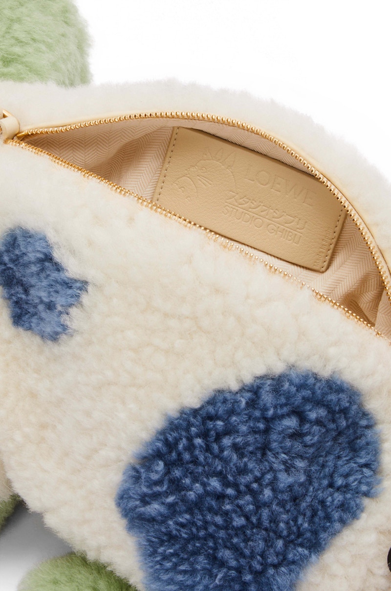 Order LOEWE x 霍尔的移动城堡 小牛包 白色羊羔毛版