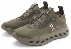 ロエベ x On クラウドティルト カーキグリーン M929282X154160 Lookbook ロエベ x On クラウドティルト カーキグリーン M929282X154160
