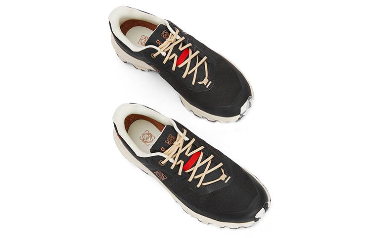 Purchase LOEWE x On Cloudventure ''Zwarte Outdoor Lage Sneakers'' L929282X121100