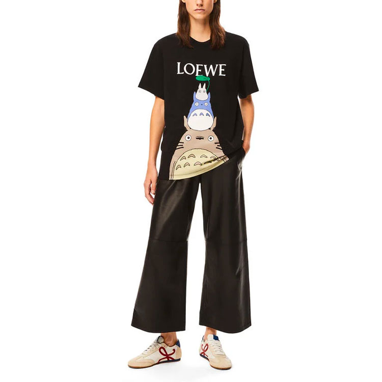Purchase LOEWE x 龙猫合作款 龙猫印花男女同款黑色T恤 S848Y22X01-1100