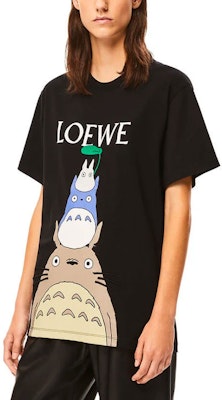 LOEWE x Totoro Collab Totoro Print Unisex Black T-Shirt S848Y22X01-1100 Sizing LOEWE x Totoro Collab Totoro Print Unisex Black T-Shirt S848Y22X01-1100