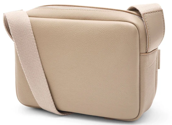 Tas Selempang Militer LOEWE XS Pasir Lookbook Tas Selempang Militer LOEWE XS Pasir