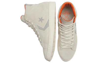 Looney Tunes x Converse Pro Leather High '80th Anniversary'