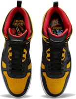 Looney Tunes x Reebok Resonator 中筒復古籃球鞋 男女通款 黑黃 Shop Looney Tunes x Reebok Resonator 中筒復古籃球鞋 男女通款 黑黃