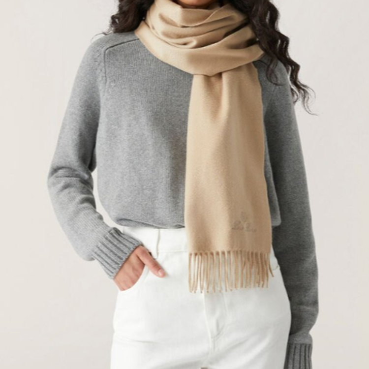 Lookbook ロロピアーナ 刺繍文字 カシミアスカーフ ユニセックス カップル用 キャメルカラー FAO3766D754