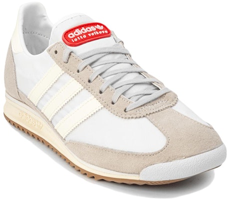Lotta Volkova x adidas SL 72 'Triple White' Sepatu Putih Triple FV6611 Lookbook Lotta Volkova x adidas SL 72 'Triple White' Sepatu Putih Triple FV6611