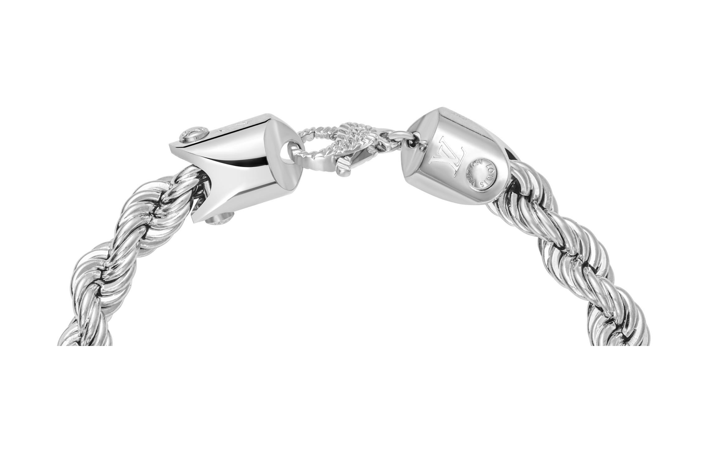 Purchase PULSERA CADENA METÁLICA PLATA LOUIS VUITTON 2024 PRIMAVERA CON TACHUELAS. M1540L
