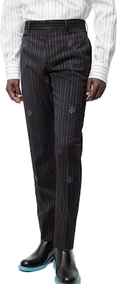LOUIS VUITTON Pantalones Casuales Negros Rayados de Tiro Medio y Pierna Recta. 1AA5BE Purchase LOUIS VUITTON Pantalones Casuales Negros Rayados de Tiro Medio y Pierna Recta. 1AA5BE