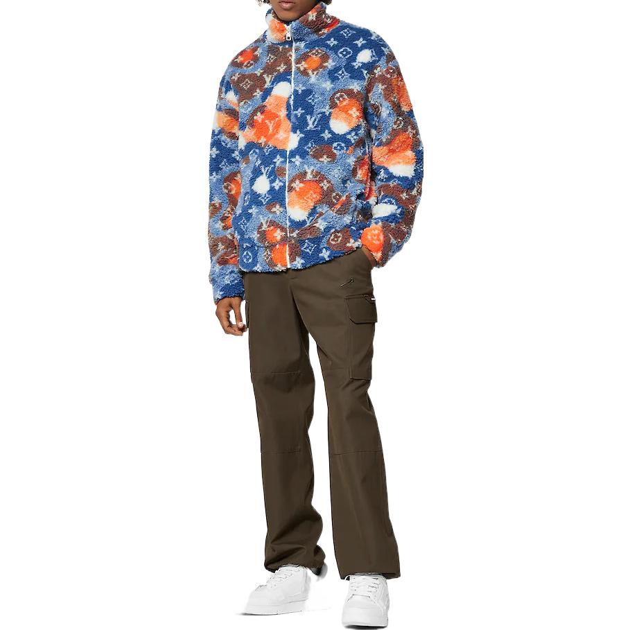 Lookbook Chaqueta de Terciopelo Azul Monogram Louis Vuitton. 1AAU8L