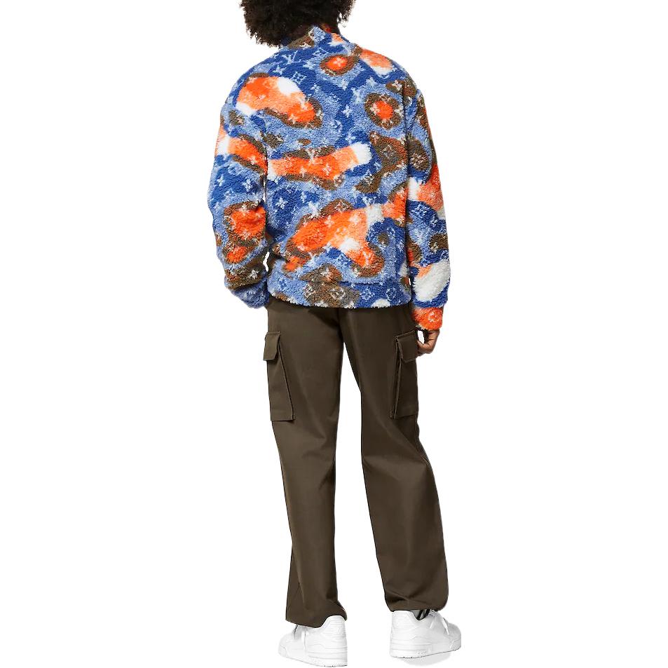 Shop Chaqueta de Terciopelo Azul Monogram Louis Vuitton. 1AAU8L