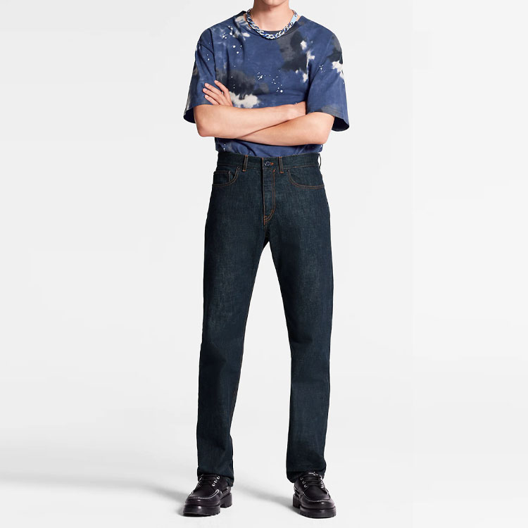 Lookbook LOUIS VUITTON  High-Waisted Solid Straight-Leg Jeans Dark Blue 1A5VTE