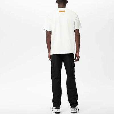 LOUIS VUITTON Kaos Putih Crewneck Logo Lengan Pendek Kasual 1AA5E0 Details for LOUIS VUITTON Kaos Putih Crewneck Logo Lengan Pendek Kasual 1AA5E0