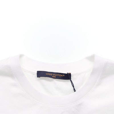 Camiseta Blanca Cuello Redondo LOUIS VUITTON con Bordado de Logo. 1A1SAU Details for Camiseta Blanca Cuello Redondo LOUIS VUITTON con Bordado de Logo. 1A1SAU