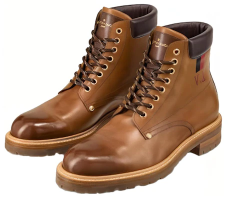 Louis Vuitton Stiefelette ''Gewachstes Kalbsleder Bernsteinbraun'' 1A46MS Lookbook Louis Vuitton Stiefelette ''Gewachstes Kalbsleder Bernsteinbraun'' 1A46MS