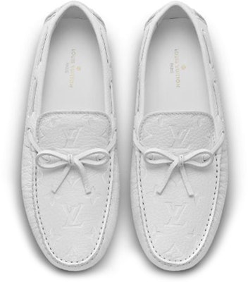 Sepatu Louis Vuitton Arizona Moccasin 'Logo Monogram Putih' 1A5Y93 Lookbook Sepatu Louis Vuitton Arizona Moccasin 'Logo Monogram Putih' 1A5Y93