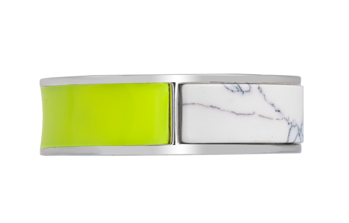 Lookbook Anillo LOUIS VUITTON Berg LV Metal Multicolor Verde Fluorescente Unisex Parejas. M00518