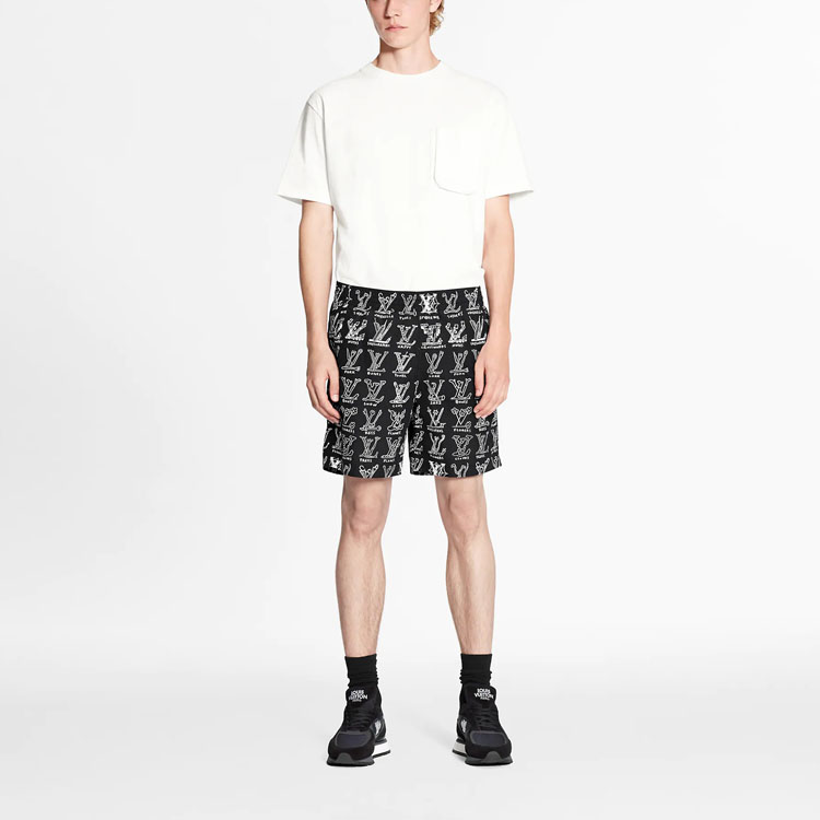 Shop LOUIS VUITTON Celana Pendek Santai Motif Kartun Hitam 1A8HGI