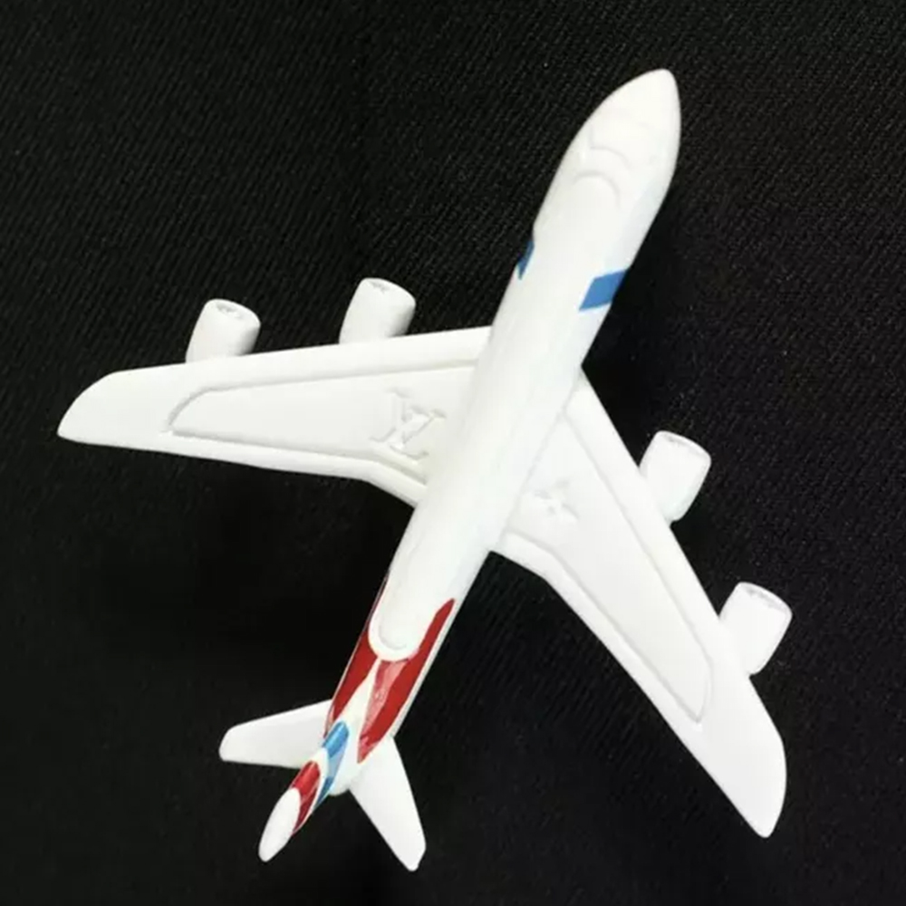 Sizing LOUIS VUITTON Black Casual Blazer with Airplane Button Design. 1A973D