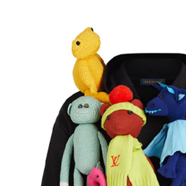 Details for Louis Vuitton Black Casual Pullover Sweatshirt with Doll Accessories 1A8PG5