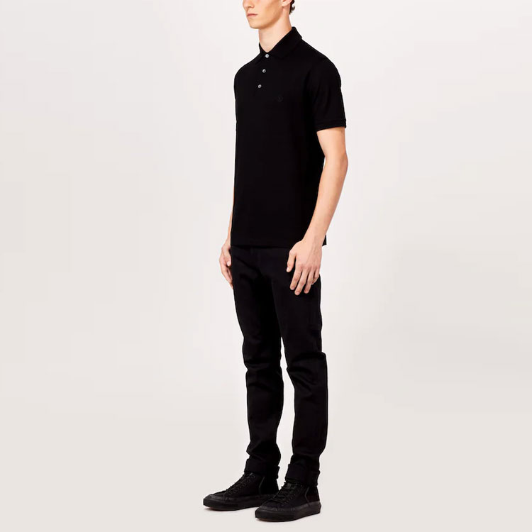 Details for LOUIS VUITTON Baju Polo Lengan Pendek Logo Sulam Hitam. 1A1S8A