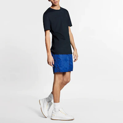 Louis Vuitton Blue Embroidered Logo Crewneck Relaxed Fit T-Shirt. 1A1SAZ Lookbook Louis Vuitton Blue Embroidered Logo Crewneck Relaxed Fit T-Shirt. 1A1SAZ