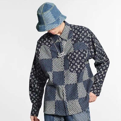 Camisa de Manga Larga con Botones y Parche Logo Azul LOUIS VUITTON 1A7X96 Shop Camisa de Manga Larga con Botones y Parche Logo Azul LOUIS VUITTON 1A7X96