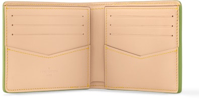 Dompet Tipis Hijau Khas Damier Tyler, Sang Kreator oleh Louis Vuitton Lookbook Dompet Tipis Hijau Khas Damier Tyler, Sang Kreator oleh Louis Vuitton