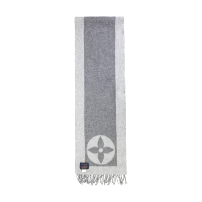 LOUIS VUITTON Cardiff Logo Print Two-Tone Wool Scarf Unisex Couple Style. M70484