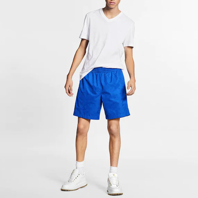 Shop LOUIS VUITTON Pantalones Cortos Casuales Sólidos de Playa Azul Brillante. 1A7Y0U