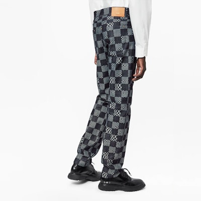LOUIS VUITTON Checkered Slim Mid-Rise Button Jeans Grey 1A8X7R Shop LOUIS VUITTON Checkered Slim Mid-Rise Button Jeans Grey 1A8X7R