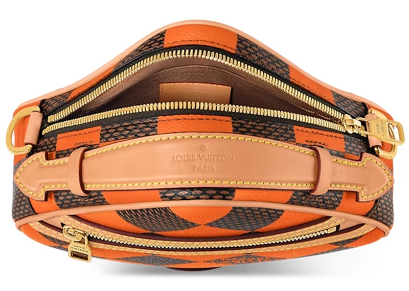 Lookbook Bolso Louis Vuitton Chess Messenger Damier Pop Naranja