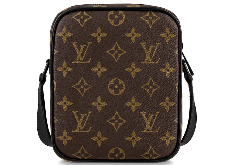 Order 루이비통 크리스토퍼 모노그램 마카사 브라운/블랙 웨어러블 월릿 
