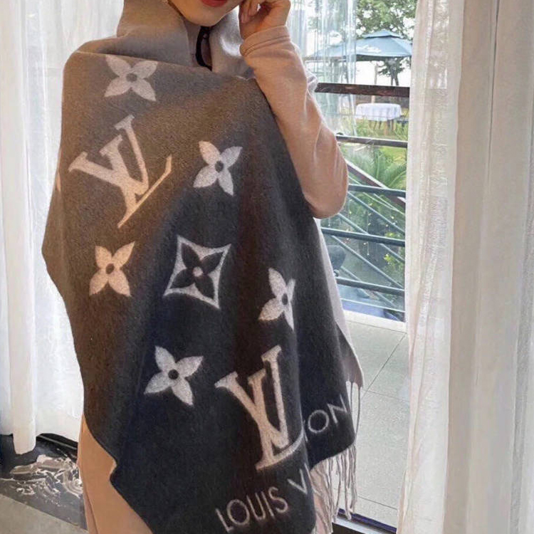 LOUIS VUITTON Classic Logo Cashmere Scarf Unisex Grey Black M76336 圖 4