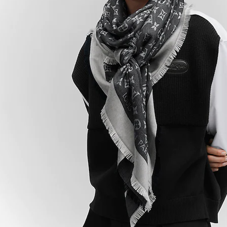 LOUIS VUITTON Classic Monogram Wool Silk Scarf Unisex. M71378 圖 5