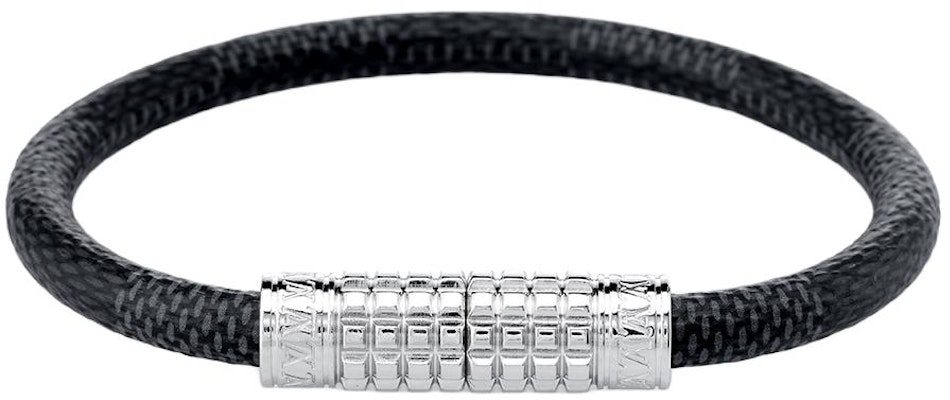 路易威登男士黑色数码高级帆布手链 M6626 Buy 路易威登男士黑色数码高级帆布手链 M6626