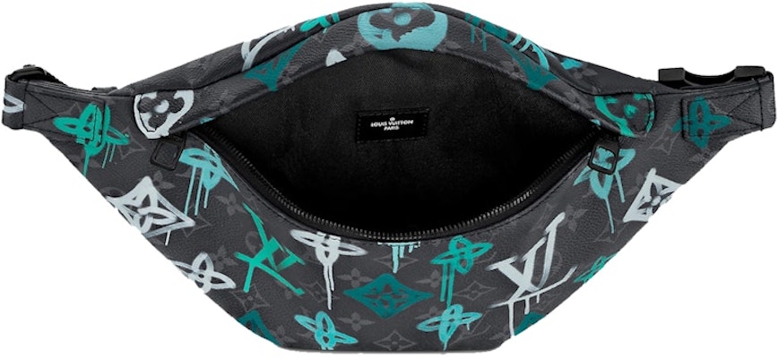 Louis Vuitton Discovery Bumbag LV Graffiti Multicolor Lookbook Louis Vuitton Discovery Bumbag LV Graffiti Multicolor