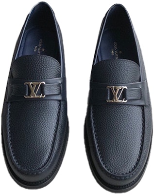 Sneaker Kasual Louis Vuitton 'Deep Blue' Fashion 1A806G Lookbook Sneaker Kasual Louis Vuitton 'Deep Blue' Fashion 1A806G