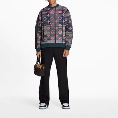 LOUIS VUITTON Sweatshirt Full Print Hijau Pullover. 1A8P0J Lookbook LOUIS VUITTON Sweatshirt Full Print Hijau Pullover. 1A8P0J