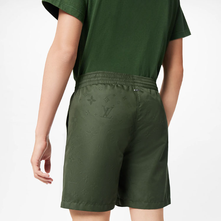 Details for LOUIS VUITTON FW21 Celana Pendek Pria Hijau Monogram Loose Fit Casual. 1A9GAV