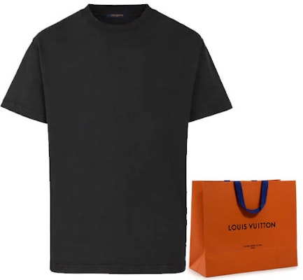 LOUIS VUITTON FW21 Inside Out Tag Crewneck T-Shirt Hitam 1A5W6E Lookbook LOUIS VUITTON FW21 Inside Out Tag Crewneck T-Shirt Hitam 1A5W6E