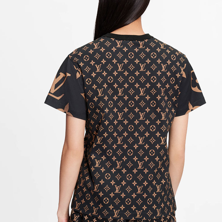 Purchase LOUIS VUITTON FW21 Baju T Lengan Pendek Cetakan Logo Monogram Coklat Lelaki. 1A93IW