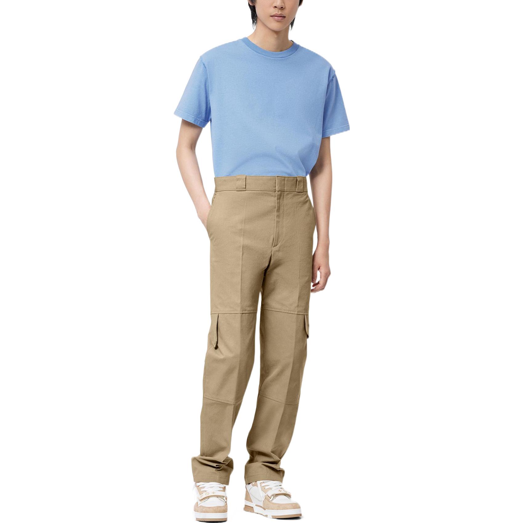 Lookbook Pantalones Beige de Pierna Recta LOUIS VUITTON FW22 con Bolsillos Sólidos. 1AA5HN