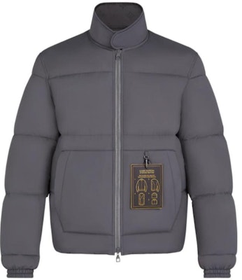 LOUIS VUITTON FW22 Grey Monogram Belted Down Jacket. 1A90IP Order LOUIS VUITTON FW22 Grey Monogram Belted Down Jacket. 1A90IP