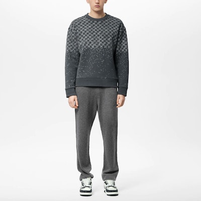 ルイヴィトン FW22 グレー チェック柄 カラーブロック クルーネックスウェットシャツ 1AA4TI Shop ルイヴィトン FW22 グレー チェック柄 カラーブロック クルーネックスウェットシャツ 1AA4TI