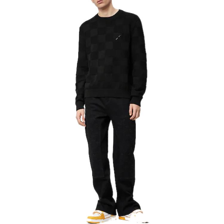 Lookbook LOUIS VUITTON FW22 Sweater Hitam Lelaki Lengan Panjang Knit Check Crewneck. 1AA4MC