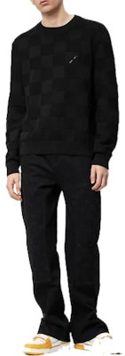 LOUIS VUITTON FW22 Sweater Lengan Panjang Hitam Pria. 1AA4MC Lookbook LOUIS VUITTON FW22 Sweater Lengan Panjang Hitam Pria. 1AA4MC