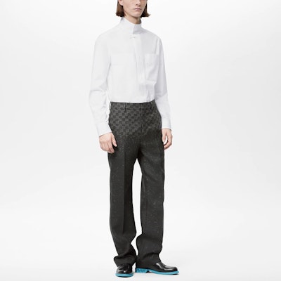Pantalones Casuales Negros Rectos de Media Altura Louis Vuitton FW22 Damier Gradient 1AA4Q5 Lookbook Pantalones Casuales Negros Rectos de Media Altura Louis Vuitton FW22 Damier Gradient 1AA4Q5