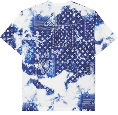 LOUIS VUITTON FW22 Kaos Biru Logo Geometris Paisley Tie-Dye. 1AA5F4 Lookbook LOUIS VUITTON FW22 Kaos Biru Logo Geometris Paisley Tie-Dye. 1AA5F4